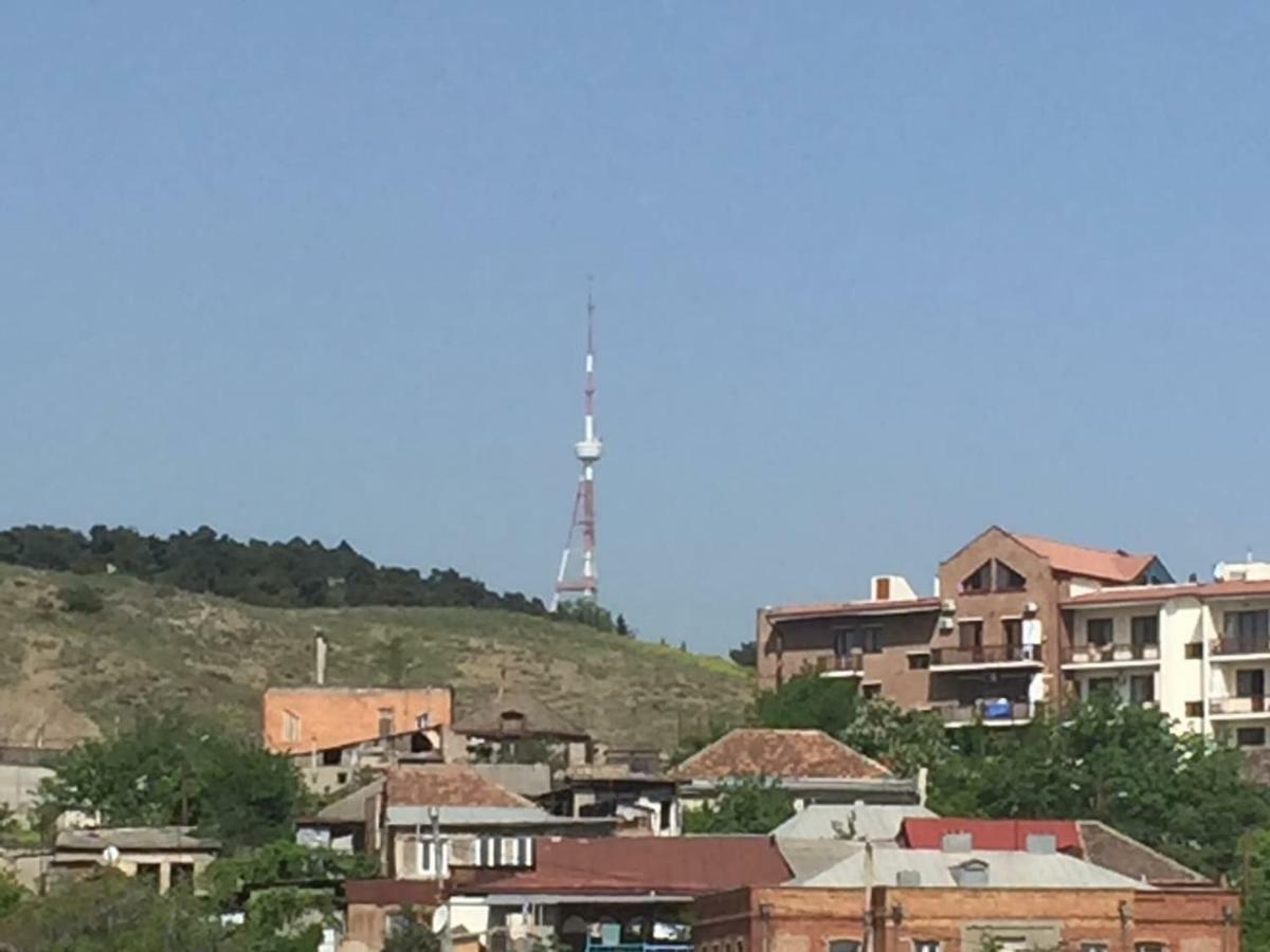Sunny Apartment Ortachala Tbilisi Exterior photo